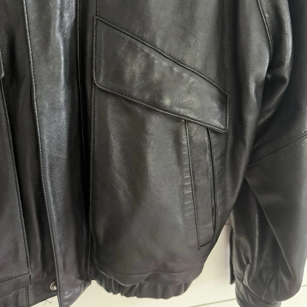 Vintage Collezione Black Leather Bomber Jacket Men's Size Large Full Zip EUC